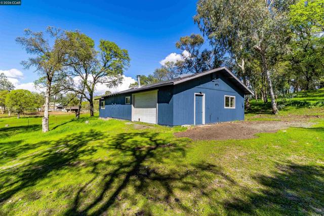 125 Sam Lynn Way, Oroville CA: https://media.crmls.org/mediaz/5c978496-ac83-4ee9-b885-d1e36034f6e6.jpg