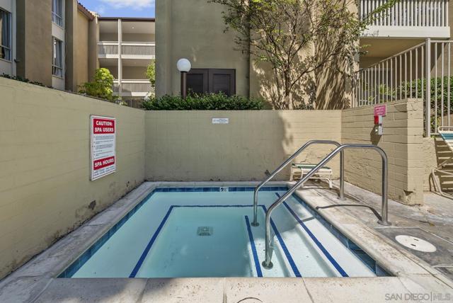 4600 Lamont Street, San Diego, California 92109, 2 Bedrooms Bedrooms, ,2 BathroomsBathrooms,Condominium,For Sale,Lamont Street,240023121SD