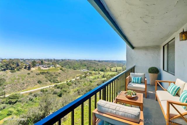2995 Cowley Way, San Diego CA: https://media.crmls.org/mediaz/5c98fee3-b146-4f22-b88f-0f69e0d6c1dc.jpg