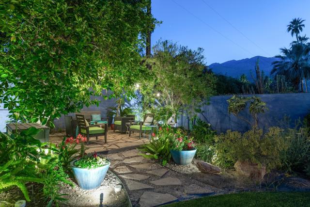 1175 E Cactus Road, Palm Springs CA: https://media.crmls.org/mediaz/5c992aa7-371b-40e3-aecd-0e90199550de.jpg