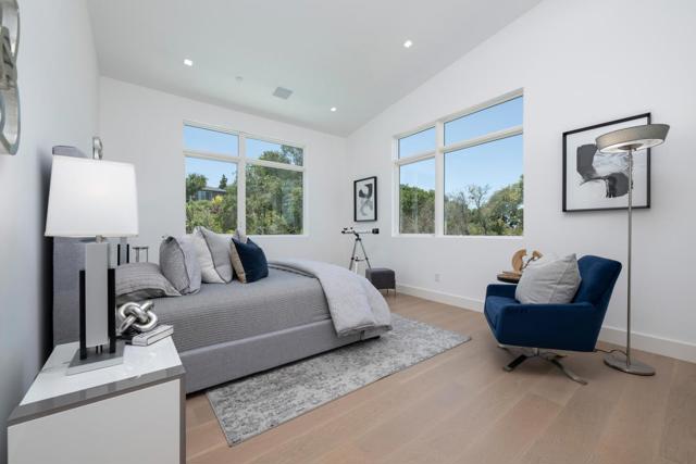 3964 Jefferson Avenue, Redwood City CA: https://media.crmls.org/mediaz/5c994222-e78b-4970-98a7-dfb36e023768.jpg