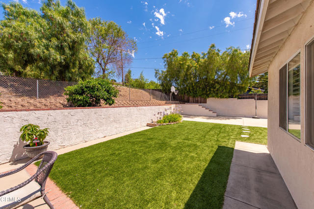 2210 Via Loma, Camarillo CA: https://media.crmls.org/mediaz/5c9a6c6d-9aff-4245-9817-f24626567680.jpg