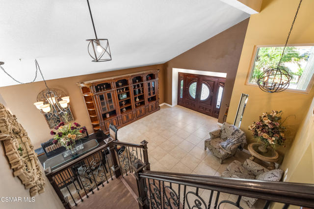 3961 Springtime Lane, Moorpark CA: https://media.crmls.org/mediaz/5c9b9558-cfb8-4a5e-ba11-52438bd68fe8.jpg