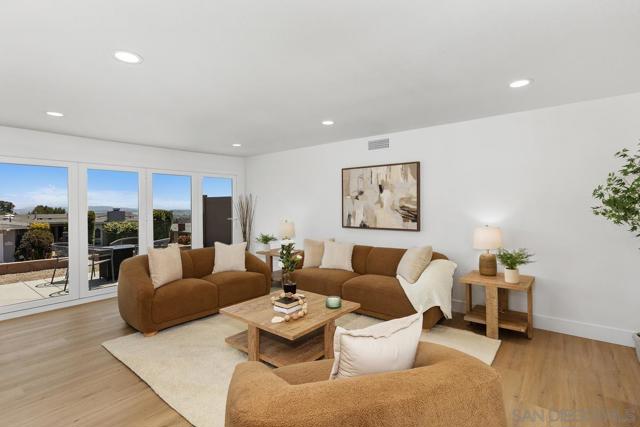 3179 Driscoll Dr., San Diego CA: https://media.crmls.org/mediaz/5c9c85af-2d3f-4b07-8076-c65d72fecf19.jpg