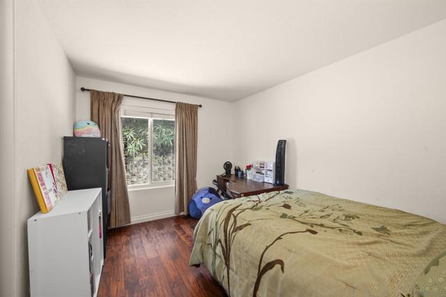 1510 2 Orangeview Dr,  CA: https://media.crmls.org/mediaz/5c9d05dd-e792-420c-ae75-dd0807fb5077.jpg