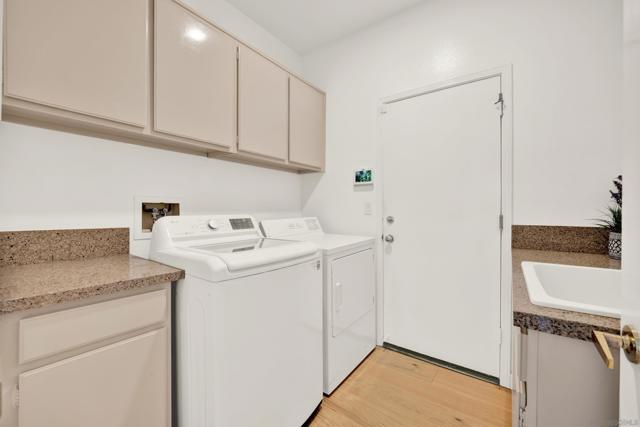 14265 Sandhill Rd, Poway CA: https://media.crmls.org/mediaz/5c9d364a-97c5-4ff6-bd83-f7e919d34297.jpg