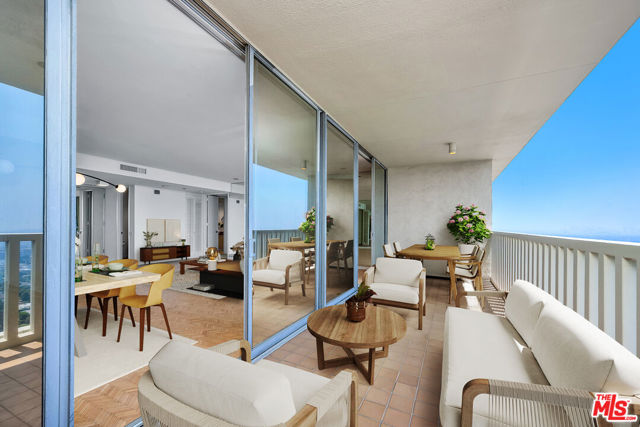9255 Doheny Road, 2504 photo 2