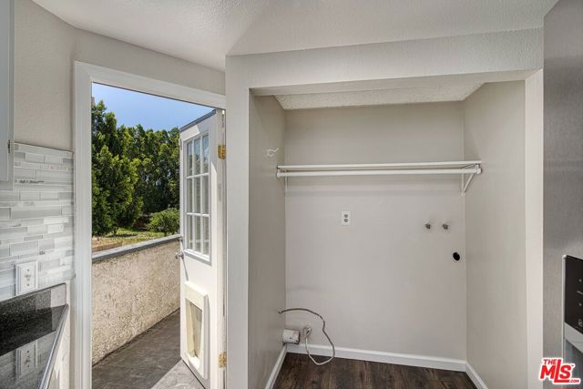 9540 SEPULVEDA Boulevard, 16 photo 6