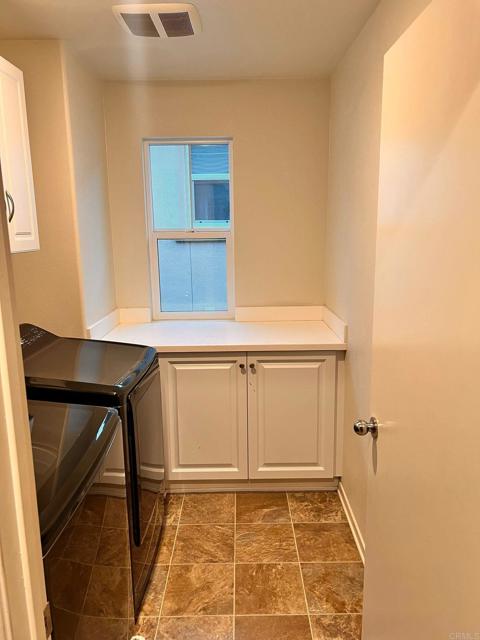 1912 Olivia Street, El Cajon CA: https://media.crmls.org/mediaz/5c9f9951-c8de-4857-90e5-966d06957306.jpg