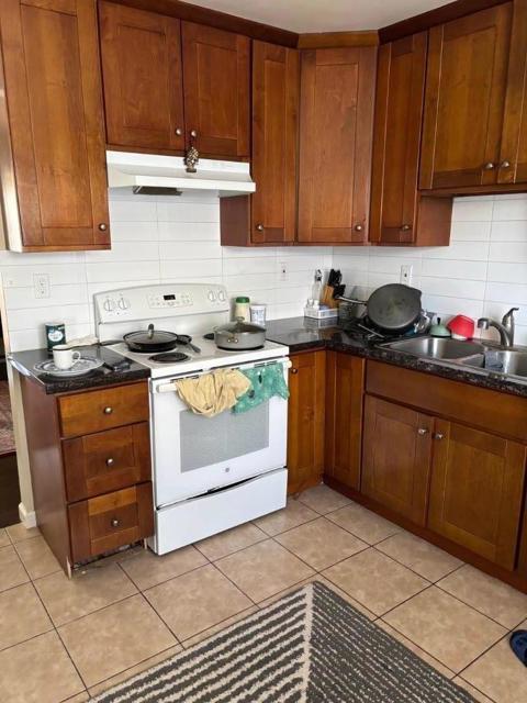 3203 Myles Court, San Jose CA: https://media.crmls.org/mediaz/5c9fc534-92d4-4090-82bb-48ec168063a2.jpg