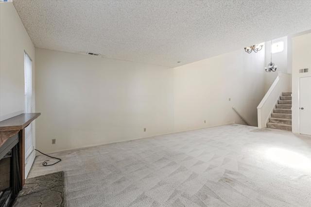 Image 7 of 40 For 1741 Abington Ct