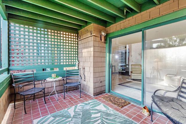 323 Broadway, Santa Cruz CA: https://media.crmls.org/mediaz/5ca13b2a-04f0-49c1-aa9f-7b856b56fdae.jpg