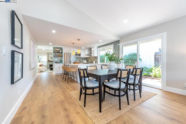 Image 20 of 54 For 32996 Soquel St