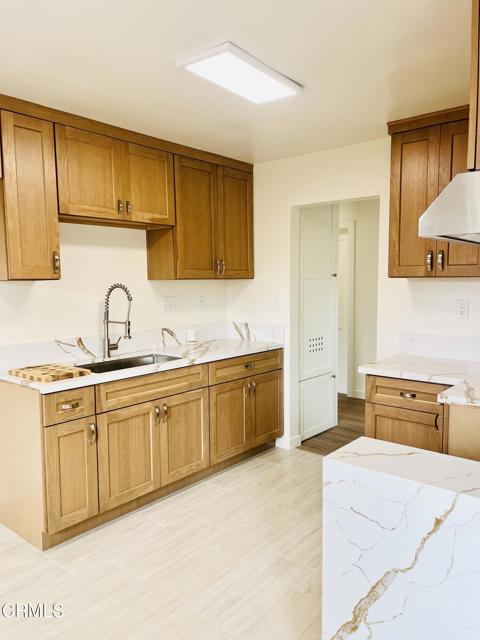 1227 S G Street, Oxnard CA: https://media.crmls.org/mediaz/5ca23564-58d9-413f-90a2-4923df7f7b1e.jpg