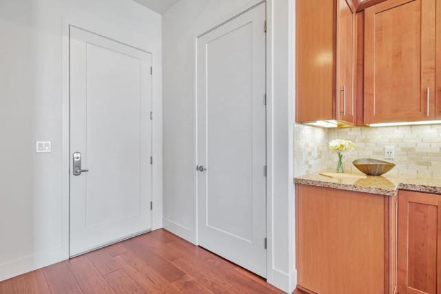 1028 Foster Square Lane, Foster City CA: https://media.crmls.org/mediaz/5ca246db-9e36-4db7-91d5-4517c5522fb5.jpg