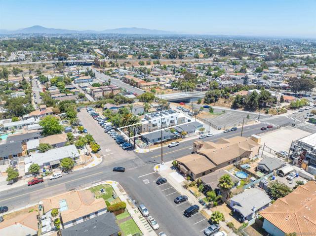 3209 L Street, San Diego CA: https://media.crmls.org/mediaz/5ca25bed-1a21-4026-b9b0-742ae678dcec.jpg