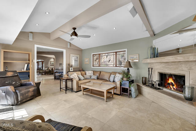 9999 Wornom Avenue, Sunland CA: https://media.crmls.org/mediaz/5ca27996-aca7-4dc9-ba41-bfabb6de8618.jpg