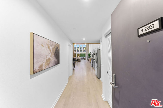4215 GLENCOE Avenue, 126 photo 3