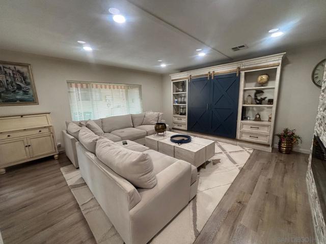 1930 W San Marcos Blvd, San Marcos CA: https://media.crmls.org/mediaz/5ca2e740-a650-48c9-9b6e-f5301e199f3d.jpg