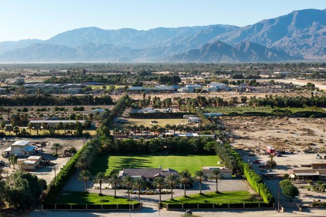 79665 Avenue 38, Indio CA: https://media.crmls.org/mediaz/5ca328ba-66dc-4b51-8c30-1a1dd6713c40.jpg