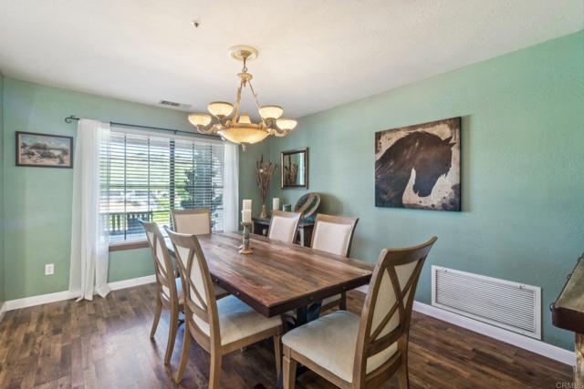 Detail Gallery Image 10 of 60 For 29950 Robbie Ln, Vista,  CA 92084 - 4 Beds | 3 Baths