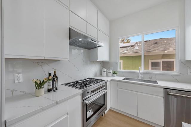 841 Harrison Street, Santa Clara CA: https://media.crmls.org/mediaz/5ca41ad5-65ac-4be3-b0c4-75811e13f844.jpg