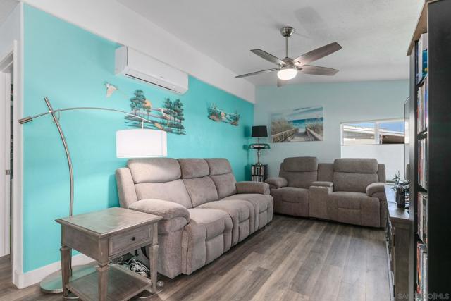 1212 H St, Ramona CA: https://media.crmls.org/mediaz/5ca5e1a5-5874-4a47-a340-117755a35db2.jpg