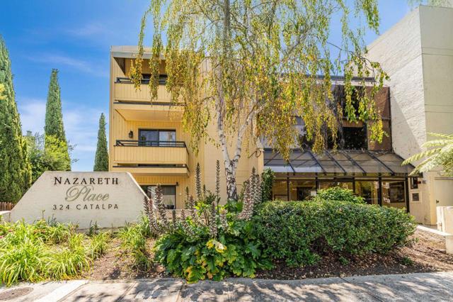 324 Catalpa Street, San Mateo CA: https://media.crmls.org/mediaz/5ca66d57-02bd-4190-bc78-34c8a3828eab.jpg