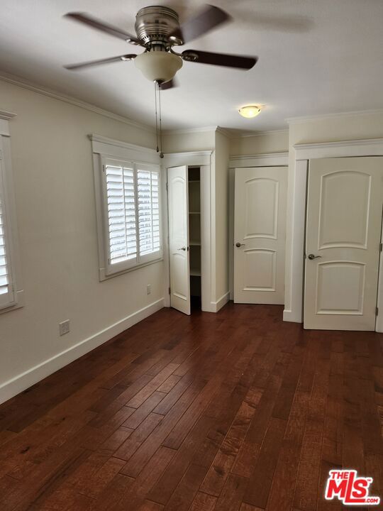857 S Norton Avenue, Los Angeles CA: https://media.crmls.org/mediaz/5ca74ae7-905d-42b9-bf20-3d21827b90bb.jpg