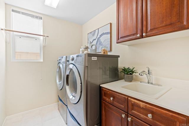 Detail Gallery Image 22 of 56 For 6181 Sunset Crest Way, San Diego,  CA 92121 - 4 Beds | 3 Baths