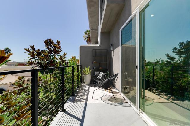 3739 31St St, San Diego CA: https://media.crmls.org/mediaz/5ca7f8f2-a95e-4385-88af-d43a6d1fe791.jpg