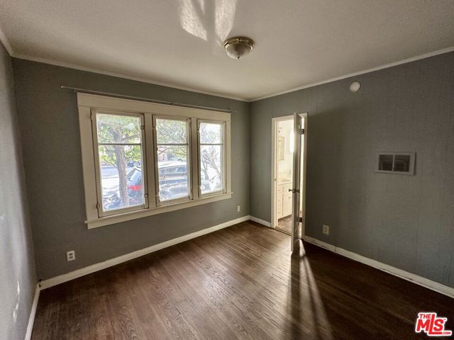6425 E Ocean Boulevard, Long Beach CA: https://media.crmls.org/mediaz/5ca88abf-a831-4ff3-bd71-9249cca08b2a.jpg