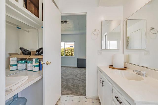 2815 Moss Hollow Drive, San Jose CA: https://media.crmls.org/mediaz/5ca8f5a1-11e4-4ec4-a0b5-c69fc314ce64.jpg