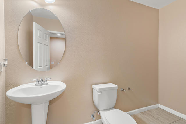 Image 22 of 53 For 82688 Mandrone Drive