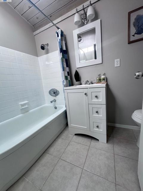 278 Monroe Dr., Mountain View CA: https://media.crmls.org/mediaz/5ca93683-99b6-46a3-9c54-fd1cf507f41b.jpg