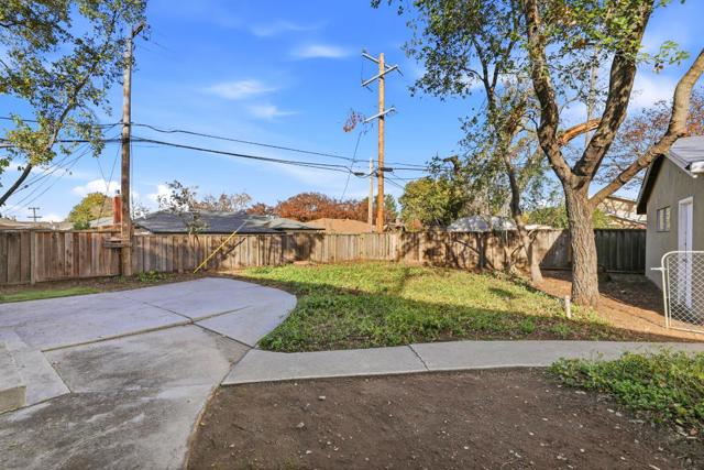 5164 Carter Avenue, San Jose CA: https://media.crmls.org/mediaz/5ca9e72d-fb94-471d-bbb1-3a9aa2698988.jpg