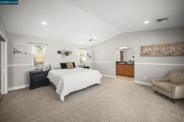 84 Tumbleweed Ct, San Ramon CA: https://media.crmls.org/mediaz/5caa089a-aaa4-46b0-95dd-e9dfbd5fa15d.jpg