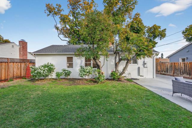 876 Sunset Drive, Santa Clara CA: https://media.crmls.org/mediaz/5caaa6eb-cdfb-4b88-bc64-a2d9974575f6.jpg