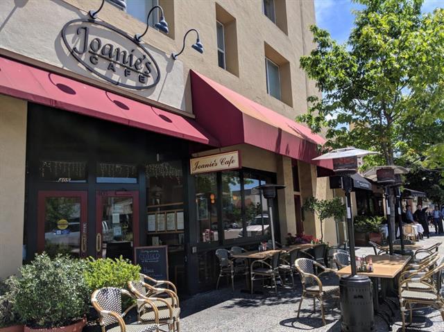 455 Grant Avenue, Palo Alto CA: https://media.crmls.org/mediaz/5caad41a-d57d-4bcb-b73c-29279c06128e.jpg
