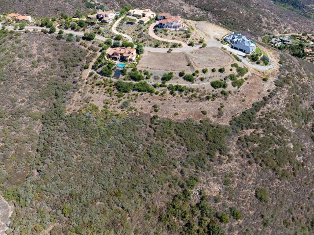 17928 El Brazo, Rancho Santa Fe CA: https://media.crmls.org/mediaz/5cabdfe5-e586-472e-a23f-1a6a5f0149b9.jpg