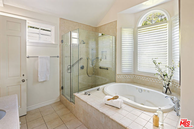12500 Helena Street, Los Angeles CA: https://media.crmls.org/mediaz/5cac2de3-f7e4-4bd8-b0fa-e71e22a6bcd3.jpg