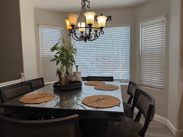 675 Pinot Noir Court, Los Banos CA: https://media.crmls.org/mediaz/5cac8058-bc39-447f-8d1a-23fedbcf8211.jpg