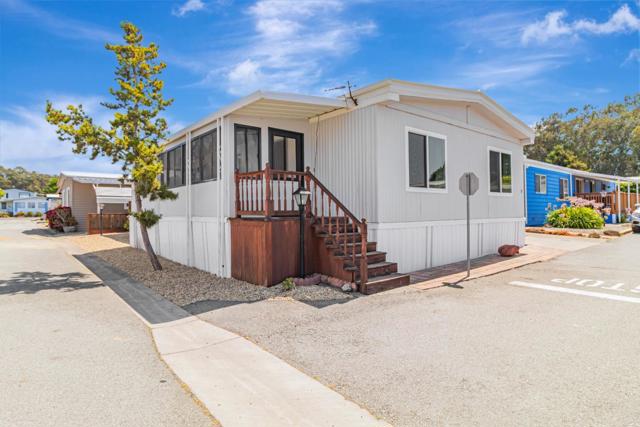 8 Coral Way, Half Moon Bay CA: https://media.crmls.org/mediaz/5caec69f-379f-4515-ab55-66a44166683f.jpg