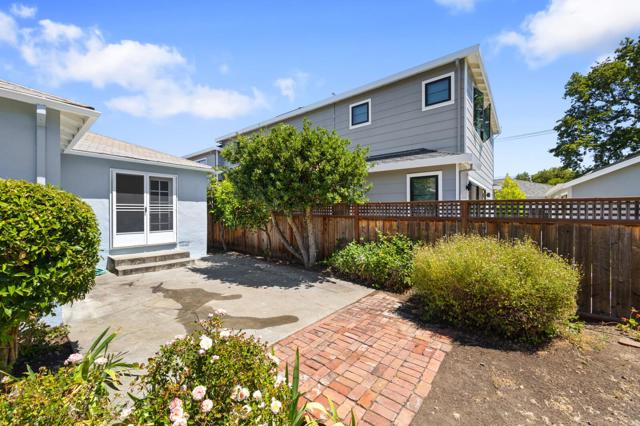 1423 Greenwood Avenue, San Carlos CA: https://media.crmls.org/mediaz/5caf33f6-0f4f-488c-9893-a53f1ef32c8e.jpg
