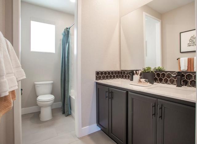 15996 Testarossa Street, Lathrop CA: https://media.crmls.org/mediaz/5caf91f1-2a0c-4b76-9c7f-4f64b06ee1f1.jpg