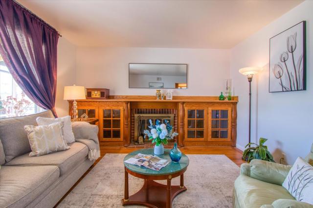 1107 Morningside Avenue, South San Francisco CA: https://media.crmls.org/mediaz/5cafab37-5158-412f-acec-9791f3b23d5b.jpg