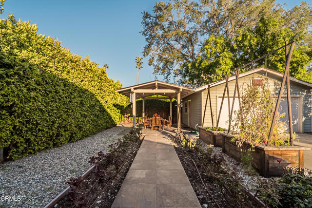 Detail Gallery Image 23 of 38 For 1892 N Marengo Ave, Pasadena,  CA 91103 - 3 Beds | 2 Baths