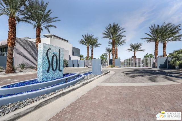 431 Suave Lane, Palm Springs, CA 92262