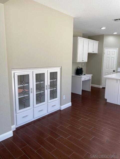 1162 Delano Court, Chula Vista CA: https://media.crmls.org/mediaz/5cb1599b-4703-48e0-b539-9af575ee88c4.jpg
