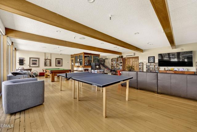 1127 E Del Mar Boulevard, Pasadena CA: https://media.crmls.org/mediaz/5cb170ea-0a08-42ce-92e6-0b9f754e1b53.jpg